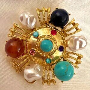 🧷Vintage Baroque-Style Brooch on Gold-Tone Metal - Pearl, Gold, Stones, Crystal